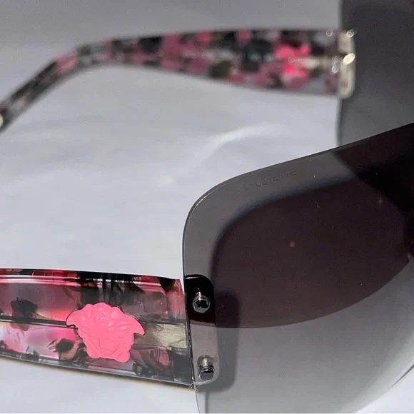 VERSACE - SUNGLASSES - Picture 7 of 11